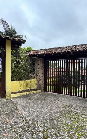 Casa de condomínio para alugar com 380m², 5 quartos e 4 vagas Casa de condomínio para alugar com 380m², 5 quartos e 4 vagasFachada