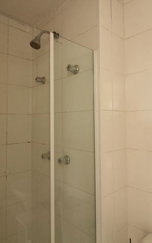 Apartamento para alugar com 48m², 2 quartos e 1 vaga Apartamento para alugar com 48m², 2 quartos e 1 vagaBanheiro