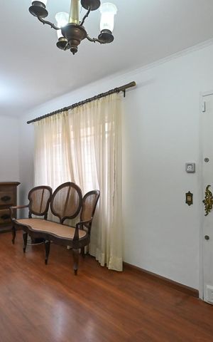 Casa para alugar com 181m², 3 quartos e 2 vagasSala
