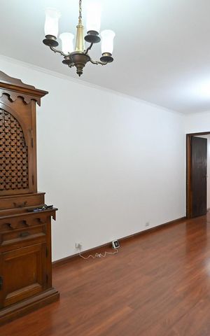 Casa para alugar com 181m², 3 quartos e 2 vagasSala