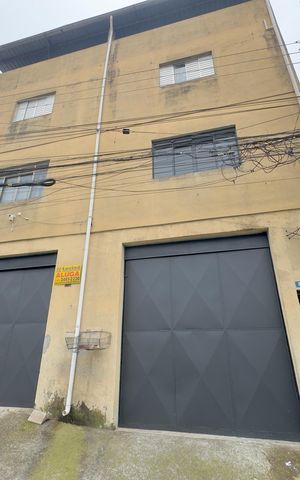 Casa para alugar com 140m², 2 quartos e sem vaga Casa para alugar com 140m², 2 quartos e sem vagaPlaca instalada na fachada do imóvel