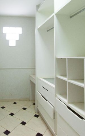 Casa de condomínio para alugar com 400m², 3 quartos e 4 vagas