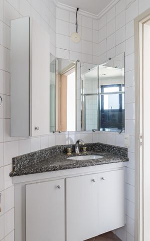 Apartamento à venda com 38m², 1 quarto e 1 vaga Apartamento à venda com 38m², 1 quarto e 1 vagaBanheiro da Suíte