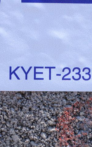 Apartamento à venda com 45m², 2 quartos e 1 vagaPlaca GRANDE instalada na fachada do condomínio, dia 26.09.2026 - Código da placa: KYET-233