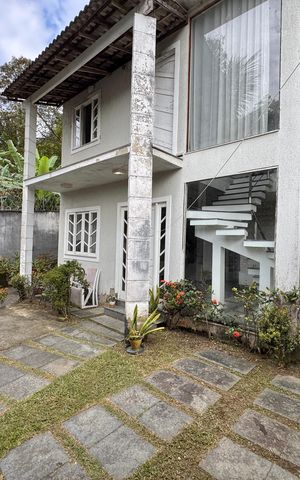 Apartamento à venda com 160m², 3 quartos e 1 vaga Apartamento à venda com 160m², 3 quartos e 1 vagaÁrea externa