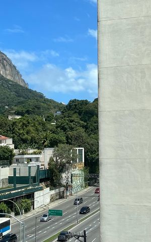 Apartamento à venda com 176m², 4 quartos e 1 vaga