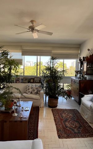 Apartamento à venda com 176m², 4 quartos e 1 vaga