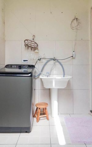 Casa de condomínio à venda com 95m², 2 quartos e 1 vaga Casa de condomínio à venda com 95m², 2 quartos e 1 vagaÁrea de Serviço