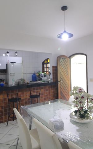 Casa à venda com 250m², 2 quartos e 2 vagasCozinha