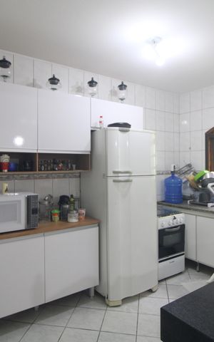 Casa à venda com 250m², 2 quartos e 2 vagasCozinha