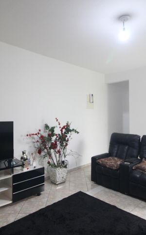 Casa à venda com 250m², 2 quartos e 2 vagasSala