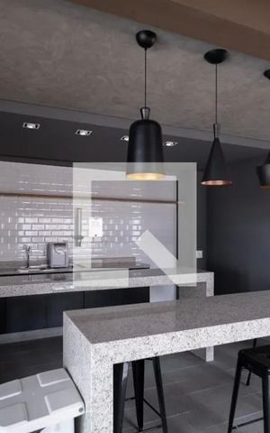 Apartamento para alugar com 32m², 1 quarto e 1 vaga