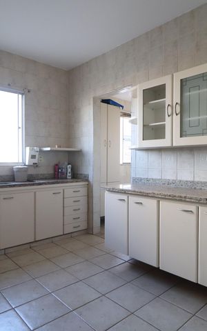 Apartamento para alugar com 73m², 2 quartos e 1 vagaCozinha