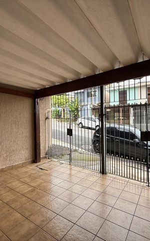 Casa para alugar com 100m², 2 quartos e 1 vaga Casa para alugar com 100m², 2 quartos e 1 vagaGaragem