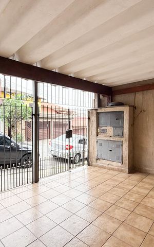 Casa para alugar com 100m², 2 quartos e 1 vaga Casa para alugar com 100m², 2 quartos e 1 vagaGaragem