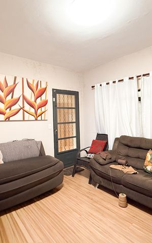 Casa para alugar com 100m², 2 quartos e 1 vaga Casa para alugar com 100m², 2 quartos e 1 vagaSala
