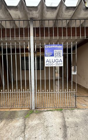 Casa para alugar com 100m², 2 quartos e 1 vaga Casa para alugar com 100m², 2 quartos e 1 vagaPlaca