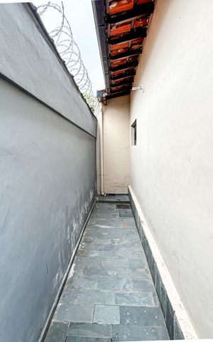 Casa para alugar com 250m², 2 quartos e 4 vagas