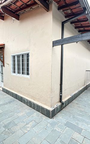 Casa para alugar com 250m², 2 quartos e 4 vagas