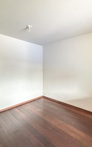 Casa para alugar com 250m², 2 quartos e 4 vagas