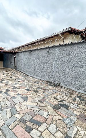 Casa para alugar com 250m², 2 quartos e 4 vagas