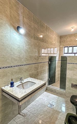 Casa para alugar com 250m², 2 quartos e 4 vagas