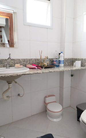 Casa de condomínio para alugar com 300m², 3 quartos e 4 vagas Casa de condomínio para alugar com 300m², 3 quartos e 4 vagasLavabo