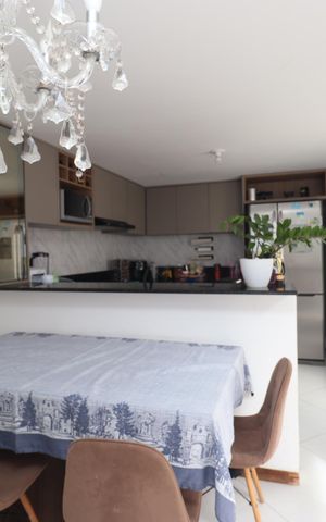 Casa de condomínio para alugar com 300m², 3 quartos e 4 vagas Casa de condomínio para alugar com 300m², 3 quartos e 4 vagasCozinha