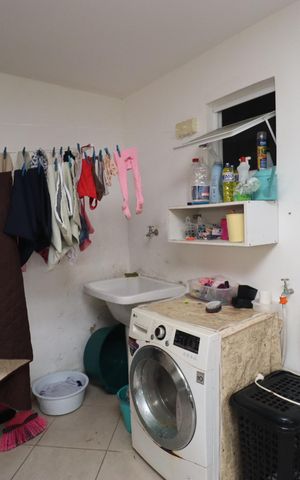 Casa de condomínio para alugar com 300m², 3 quartos e 4 vagas Casa de condomínio para alugar com 300m², 3 quartos e 4 vagasÁrea de Serviço