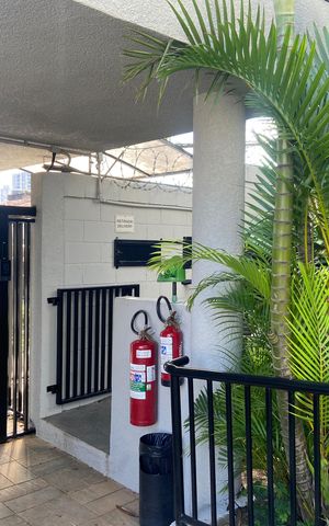 Apartamento para alugar com 57m², 2 quartos e sem vaga Apartamento para alugar com 57m², 2 quartos e sem vagaFachada e portaria