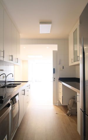 Apartamento para alugar com 128m², 3 quartos e 2 vagasCozinha - Armários
