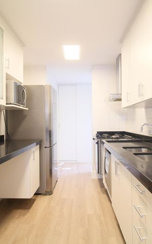 Apartamento para alugar com 128m², 3 quartos e 2 vagasCozinha - Armários