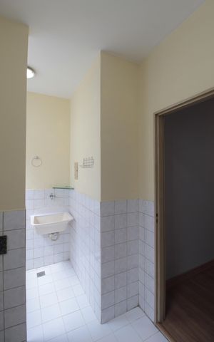 Apartamento à venda com 48m², 2 quartos e 1 vagaCozinha e Área de Serviço