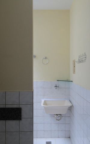 Apartamento à venda com 48m², 2 quartos e 1 vagaCozinha e Área de Serviço