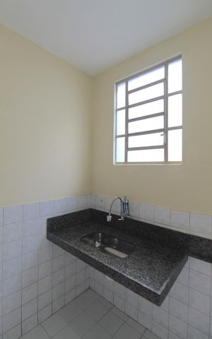 Apartamento à venda com 48m², 2 quartos e 1 vagaCozinha e Área de Serviço