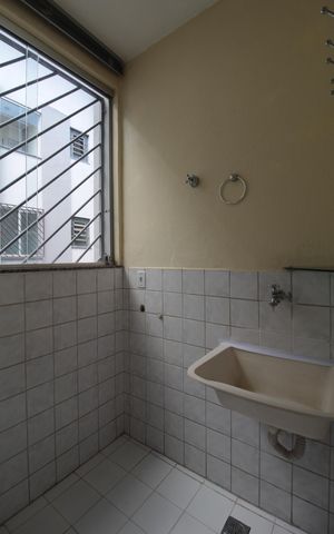 Apartamento à venda com 48m², 2 quartos e 1 vagaCozinha e Área de Serviço