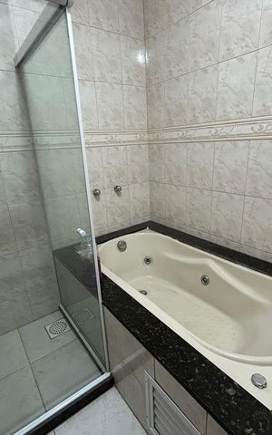 Apartamento para alugar com 200m², 4 quartos e 3 vagasBanheiro da Suíte 2