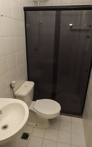 Apartamento para alugar com 100m², 3 quartos e sem vagaBanheiro da Suíte 1