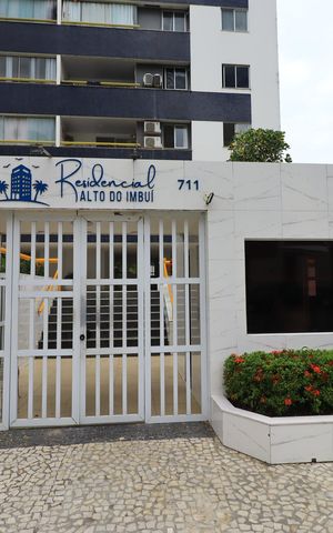Apartamento para alugar com 100m², 3 quartos e sem vagaFachada