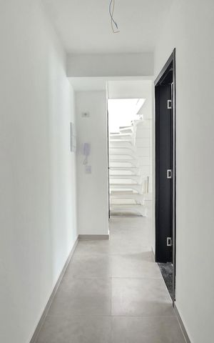 Apartamento à venda com 74m², 2 quartos e 1 vagaCorredor