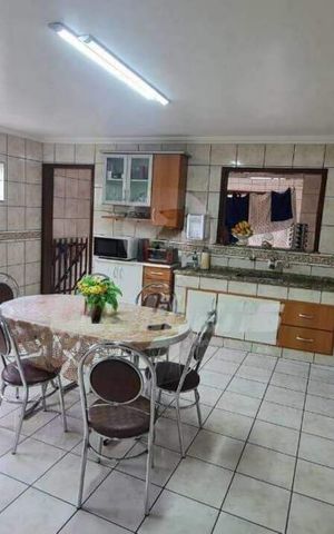 Casa à venda com 361m², 3 quartos e 2 vagas