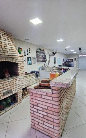 Casa à venda com 273m², 3 quartos e 4 vagas