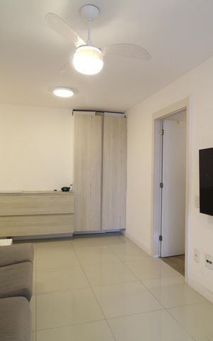 Apartamento à venda com 77m², 2 quartos e 1 vagaSala