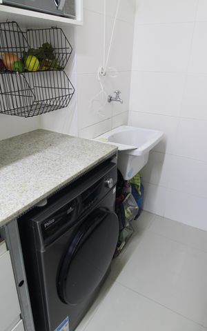 Apartamento à venda com 77m², 2 quartos e 1 vagaCozinha e Área de Serviço