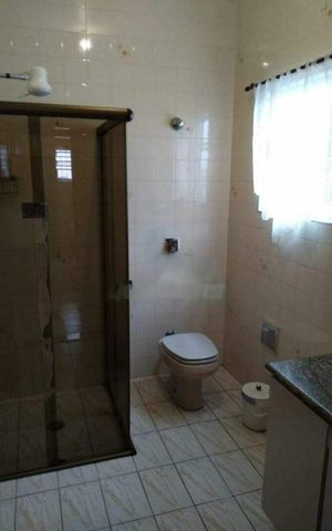 Casa à venda com 200m², 3 quartos e 4 vagas