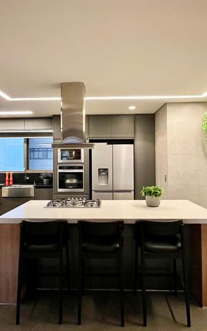 Apartamento à venda com 232m², 4 quartos e 2 vagas