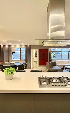Apartamento à venda com 232m², 4 quartos e 2 vagas