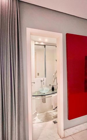 Apartamento à venda com 232m², 4 quartos e 2 vagas