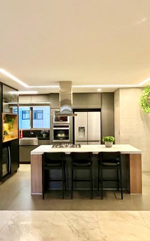 Apartamento à venda com 232m², 4 quartos e 2 vagas