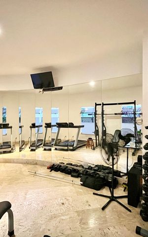 Apartamento à venda com 232m², 4 quartos e 2 vagas